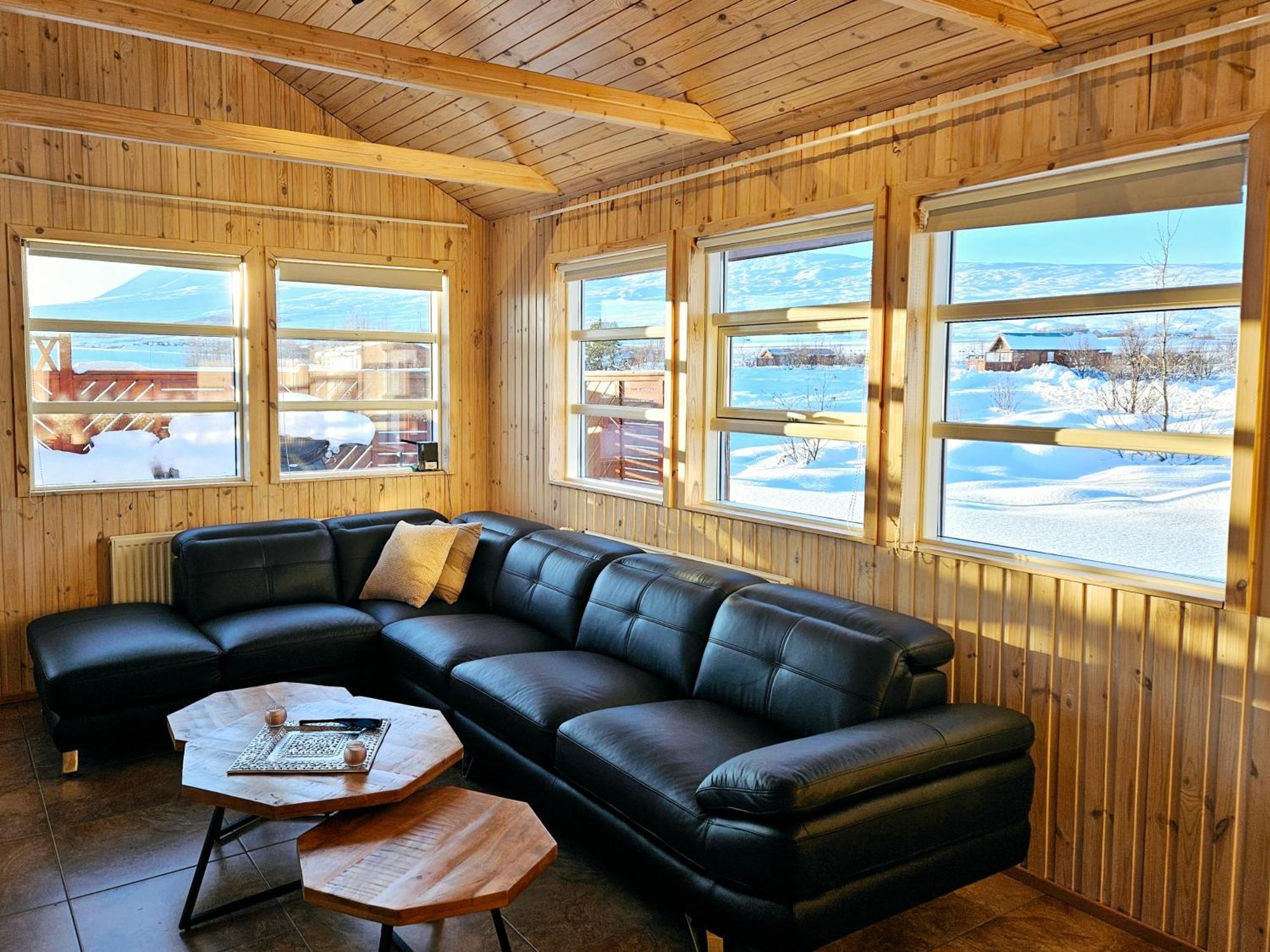 Aurora Vacation Homes Fagravik Акурейри Номер фото