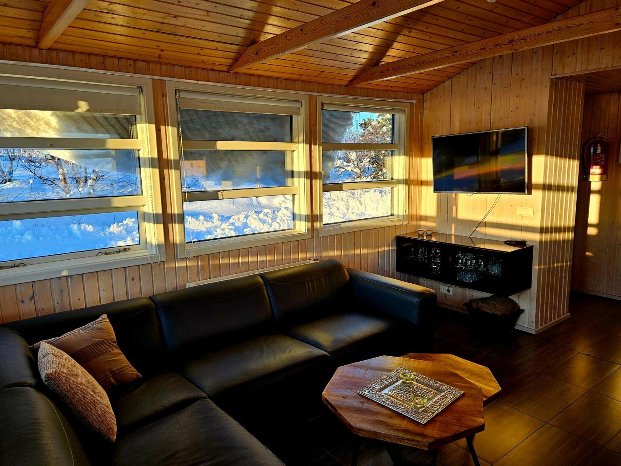 Aurora Vacation Homes Fagravik Акурейри Номер фото