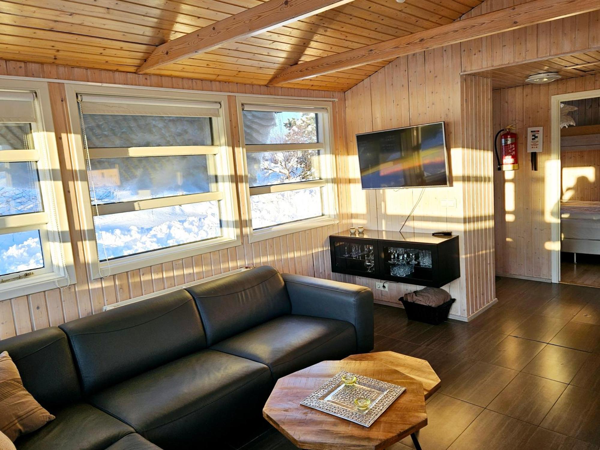 Aurora Vacation Homes Fagravik Акурейри Номер фото