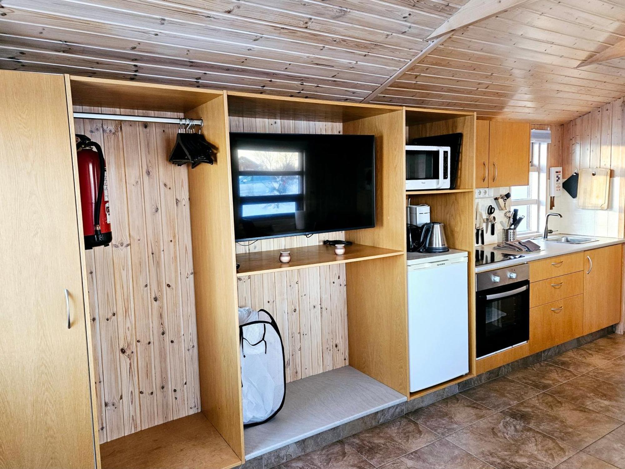 Aurora Vacation Homes Fagravik Акурейри Номер фото